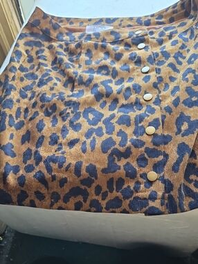 MOD Leopard Print Button-Front Skirt in Brown and Black Large